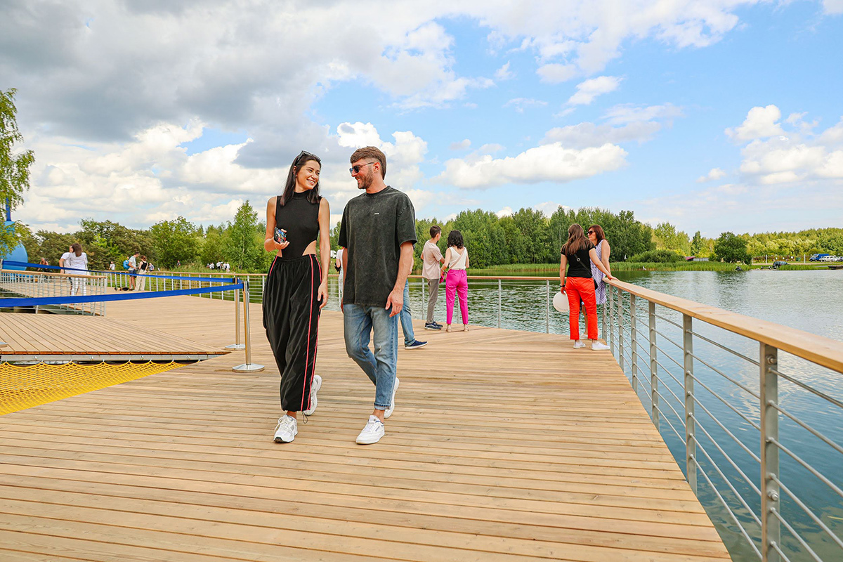 Новое место для отдыха Lakeside park открыли на берегу Цнянского водохранилища