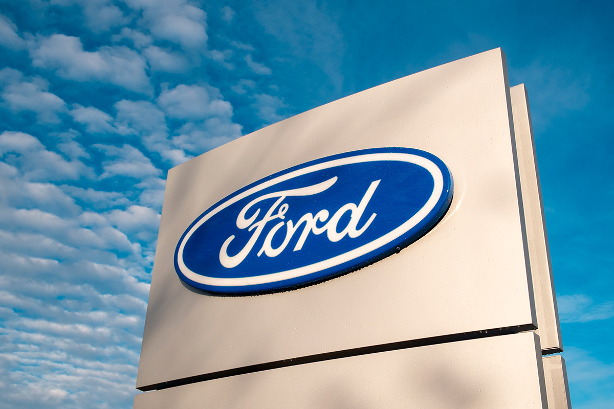 Ford отзывает почти 520 000 машин в США из-за проблем с топливными форсунками