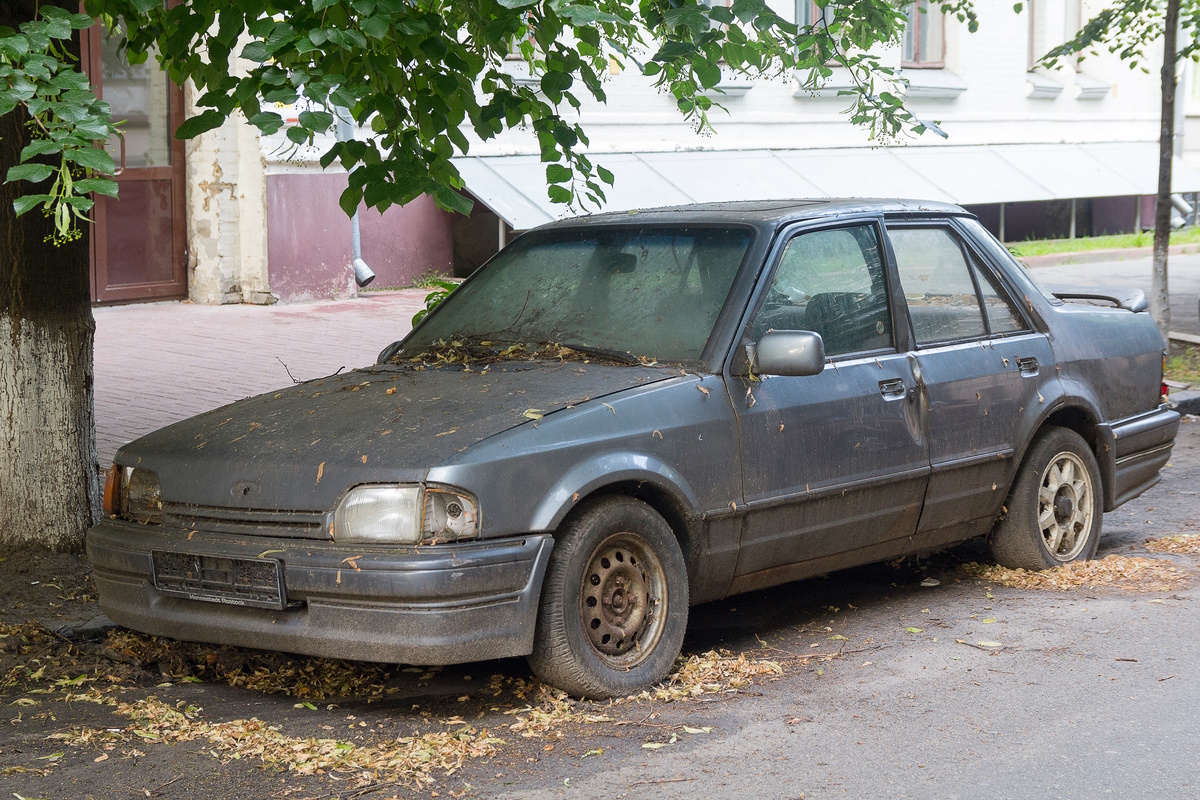 Мужчина ночевал в чужом авто, а затем продал транспорт за 150 рублей