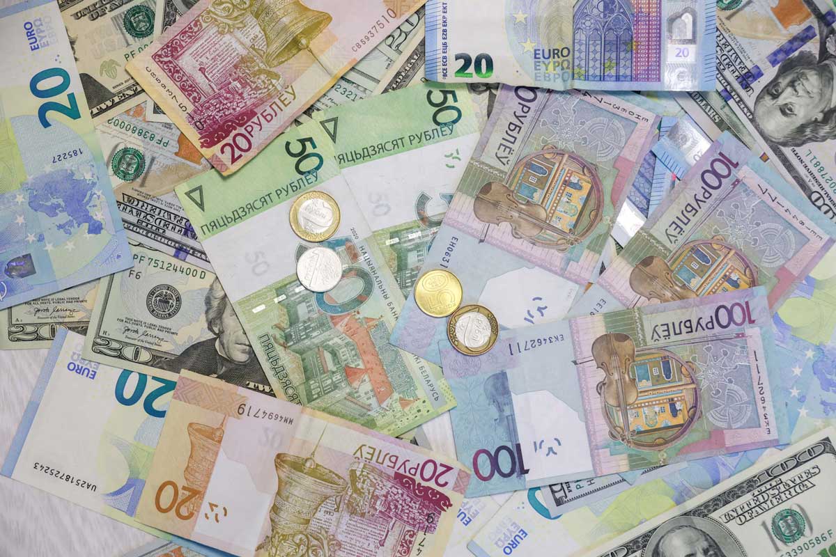 Белорусский рубль ослаб почти ко всем валютам – вот на сколько