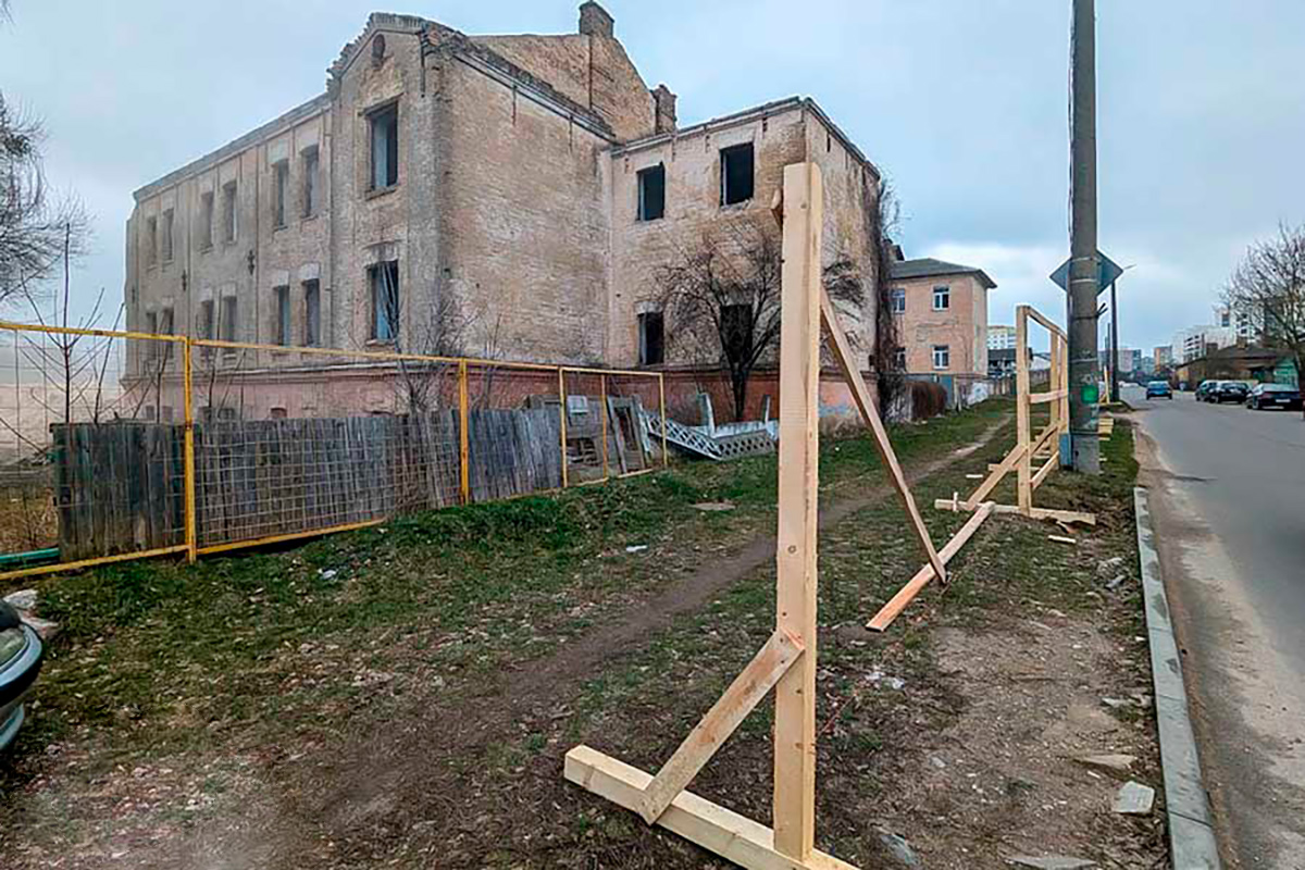 Царские казармы в Гродно частично пытаются сохранить – по кирпичикам