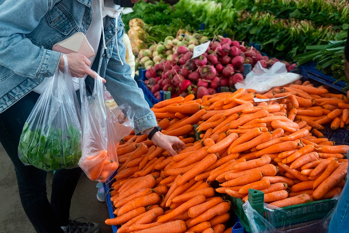 Врачи рассказали, сколько моркови нужно есть, чтобы уберечься от рака
