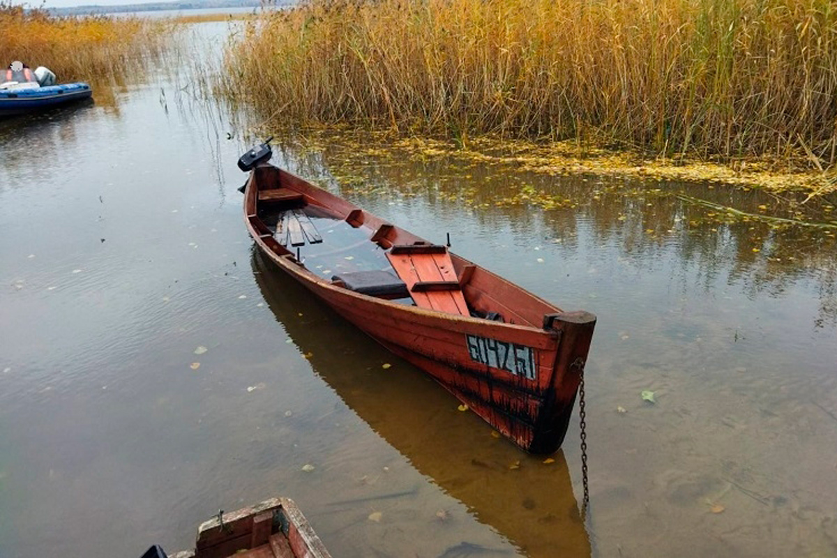 Выплыли пьяные порыбачить: в Миорском районе мужчина упал в озеро и умер