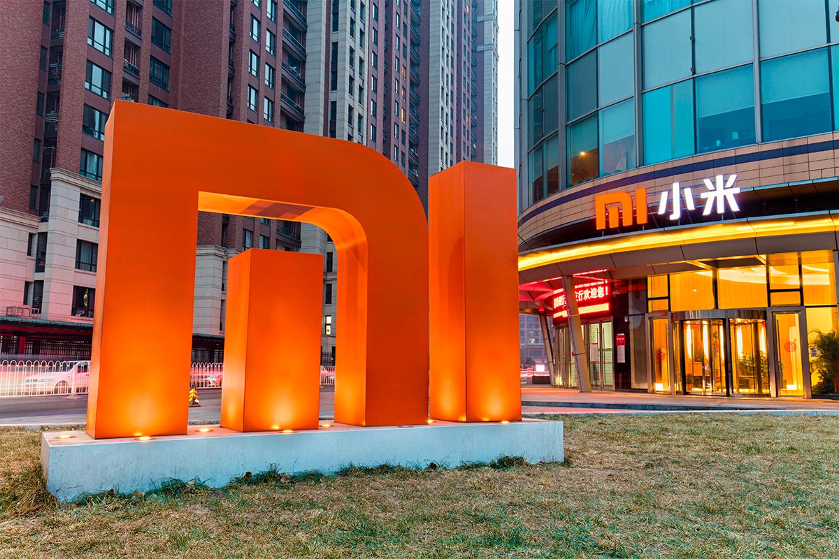 Акции Xiaomi взлетели после старта продаж электромобиля