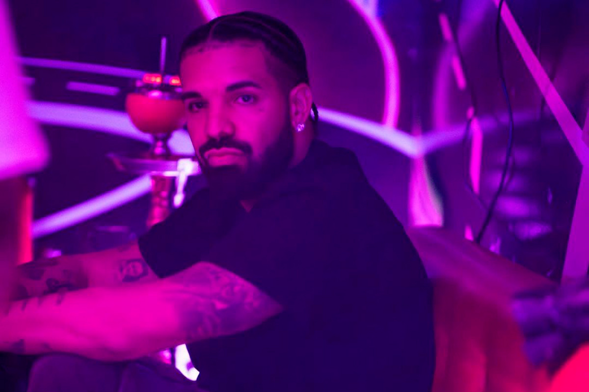 Drake показал уникальную коллекцию нижнего белья – собрать помогли фанатки