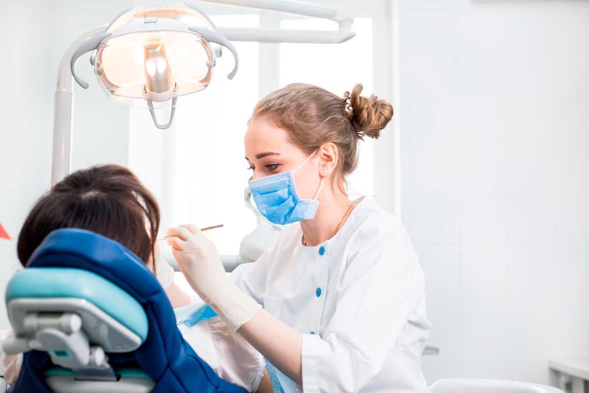 Налоговики проверят сотни частных стоматологий – анонсируют задержания