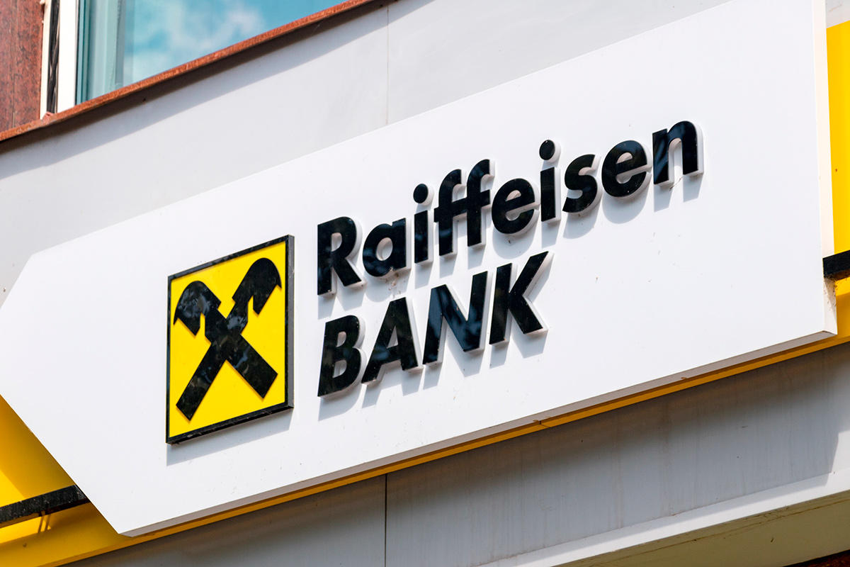 Австрийский Raiffeisen Bank закрывает счета белорусских банков