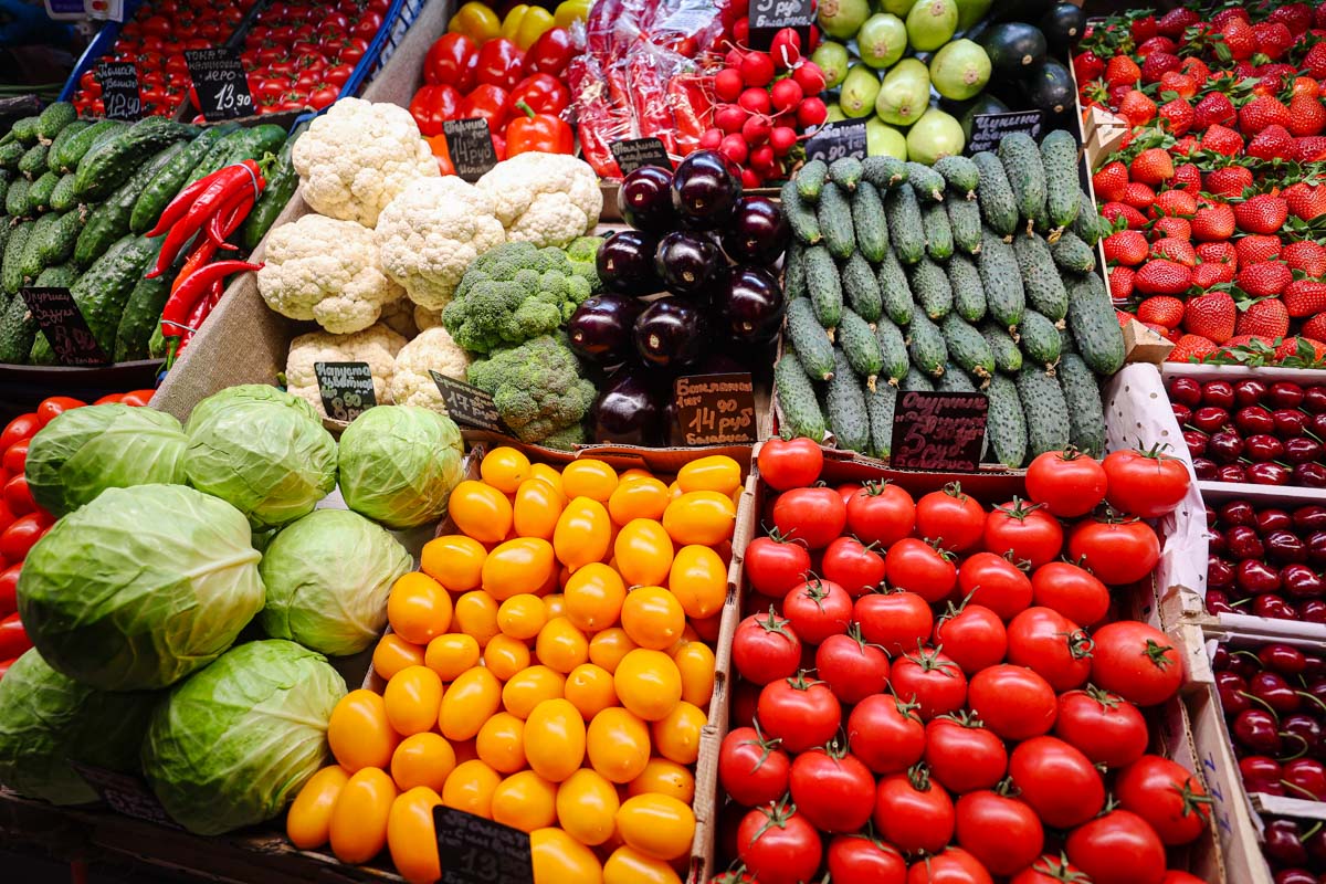 Овощи и фрукты по завышенным ценам: Госконтроль проверил рынок в Бобруйске