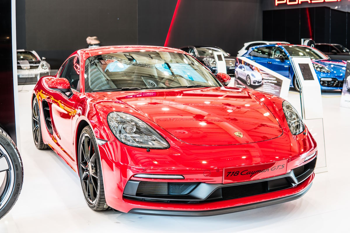 Porsche отзовет спорткары из-за опасных недостатков в конструкции