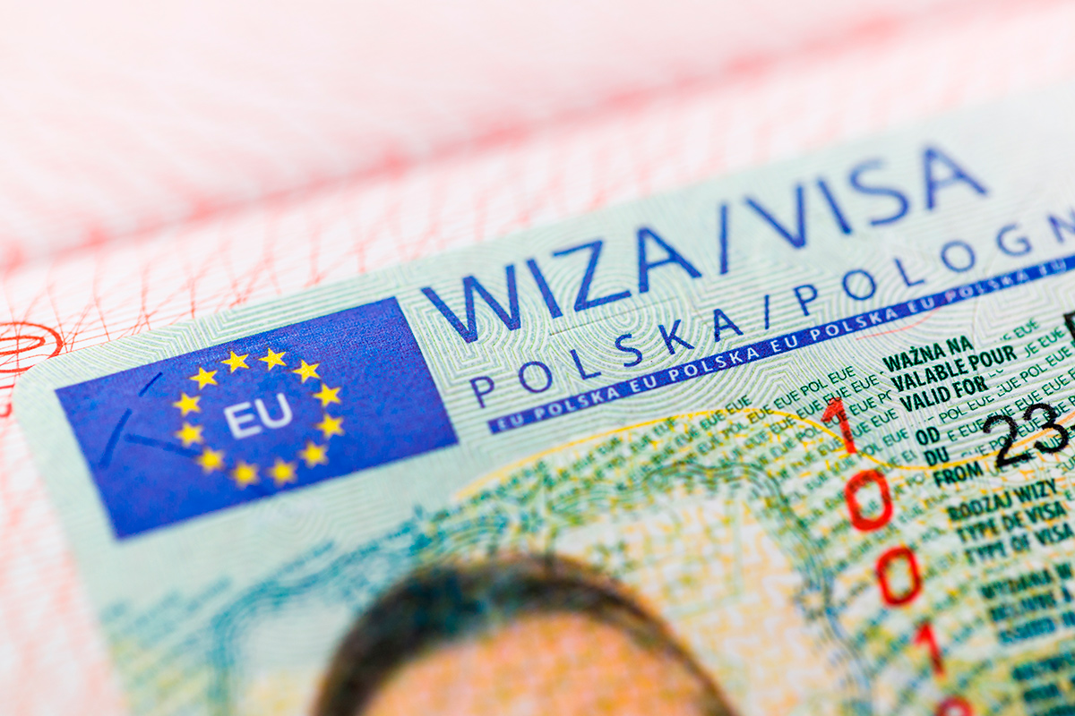Уехать только по приглашению: получить польскую рабочую визу стало сложнее