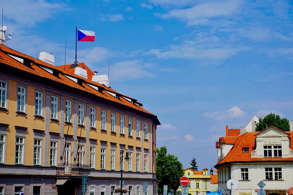Чехия продлила запрет на выдачу виз белорусам