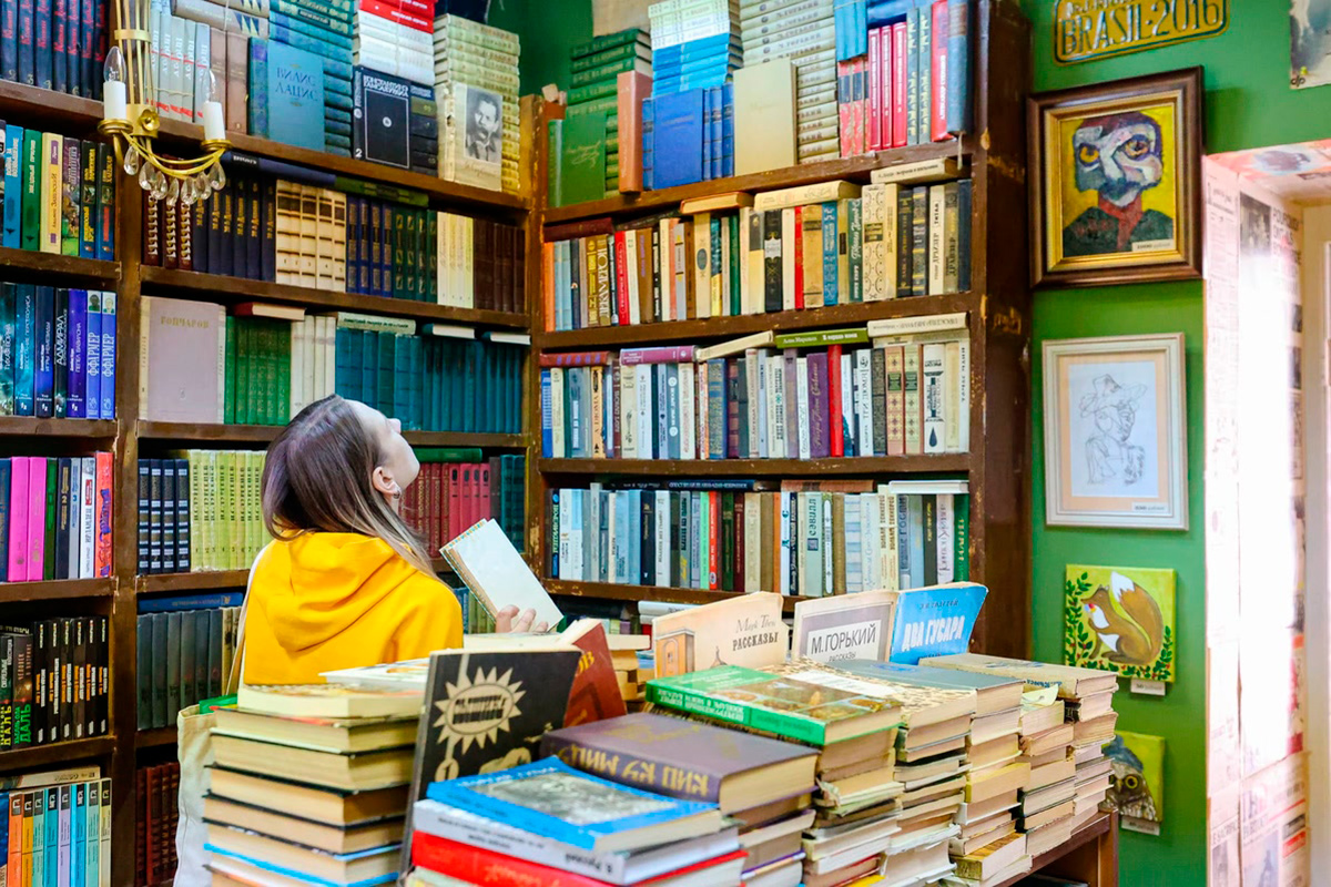 В Беларуси ищут самую большую домашнюю библиотеку – за вознаграждение