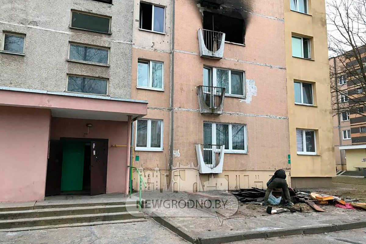 Двое спасенных и восемь эвакуированных: в многоэтажке Гродно горела квартира