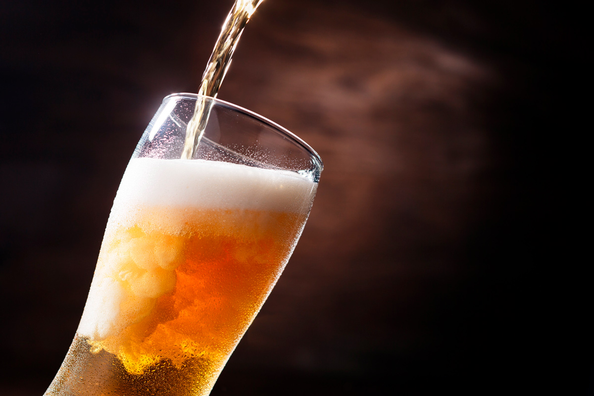В чем опасность безалкогольного пива, объяснил врач