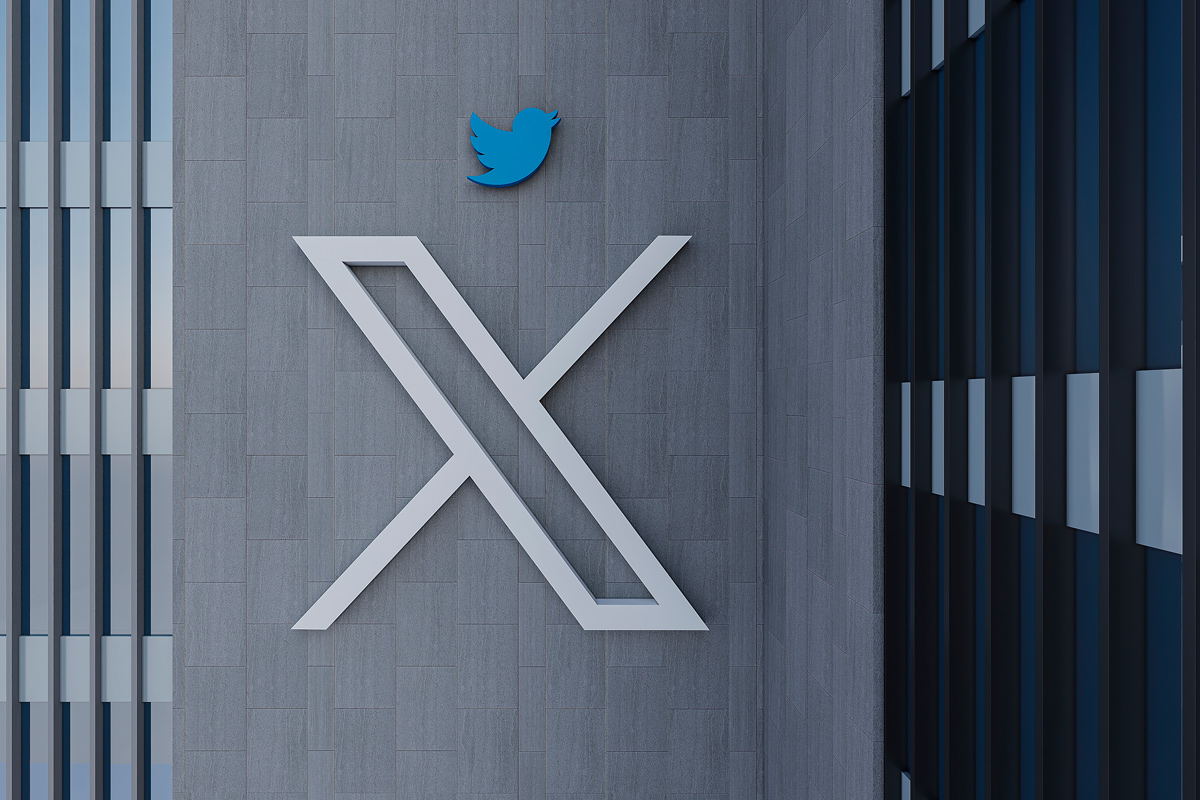 Илон Маск установил на офис Twitter логотип X – его сняли через три дня
