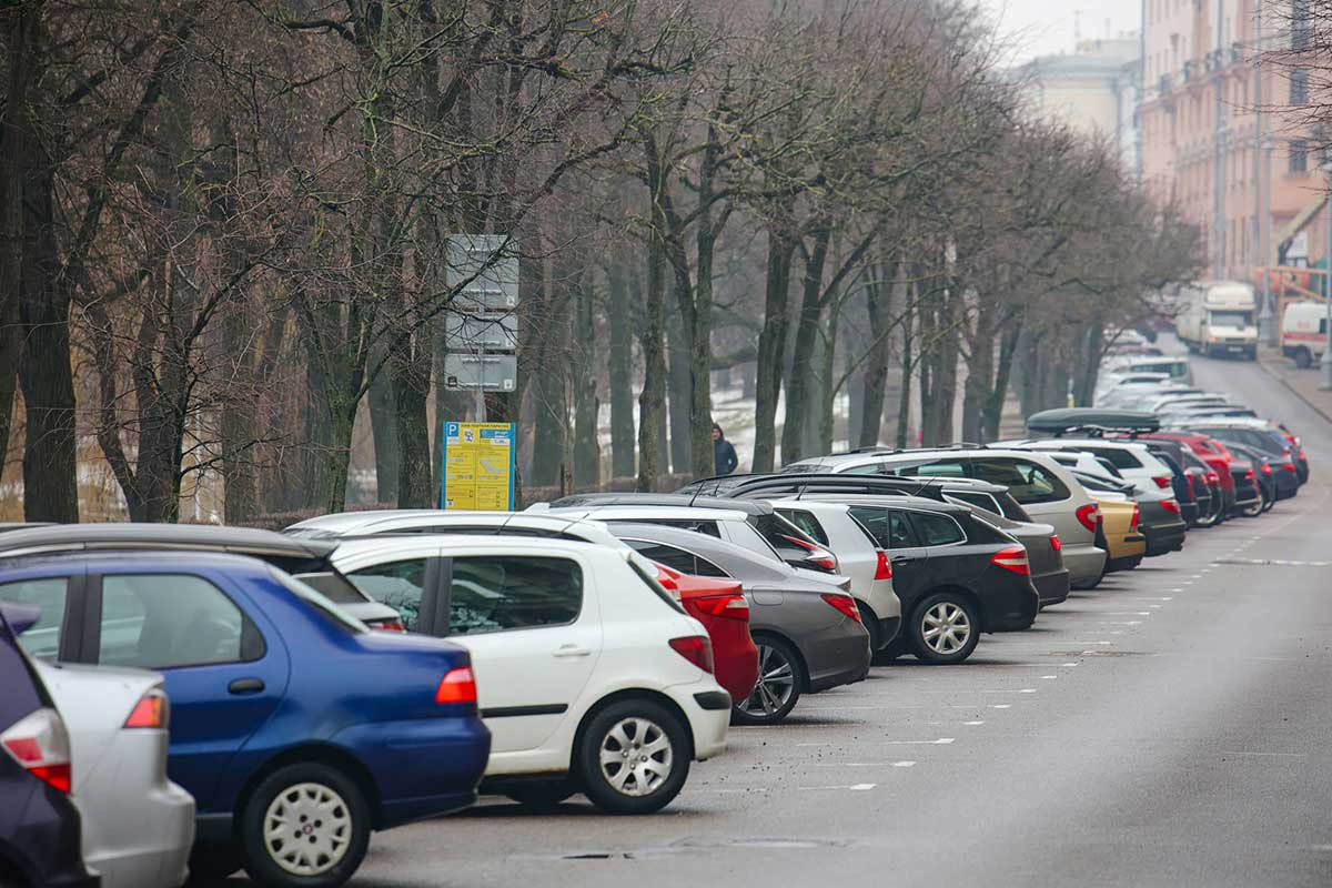 ГАИ до 15 марта будет тщательно проверять парковки – можно лишиться авто