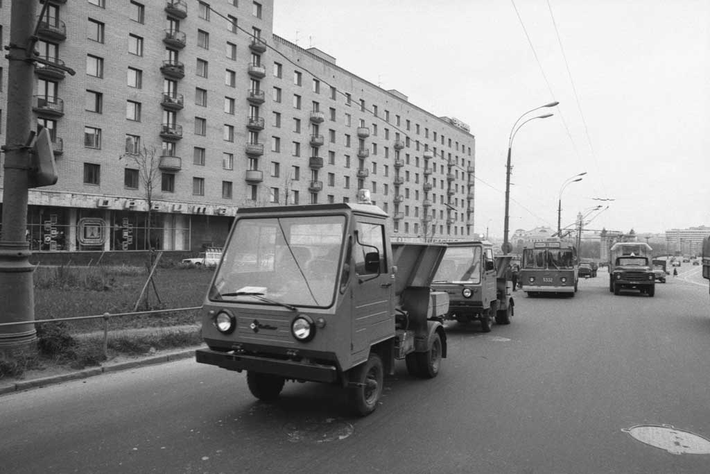 Гродненский умелец восстановил культовый грузовичок из СССР