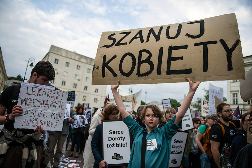 Правительство Польши собирается легализовать аборты в стране