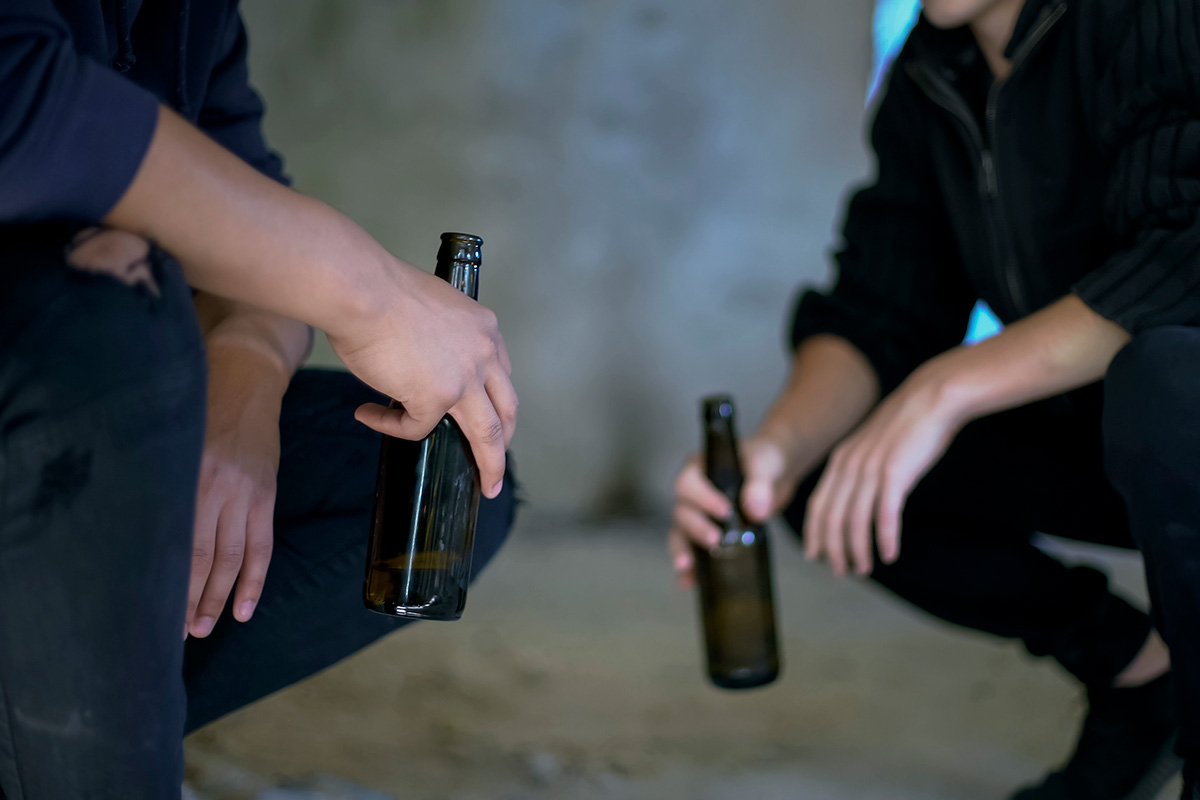 Пьяный подросток в Жлобине угнал машину друга, пока тот спал