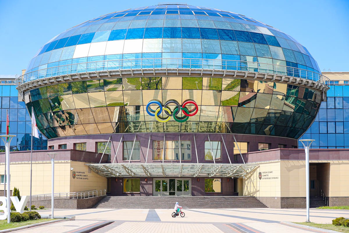 Дискриминационные условия: НОК отреагировал на допуск белорусов к Олимпиаде