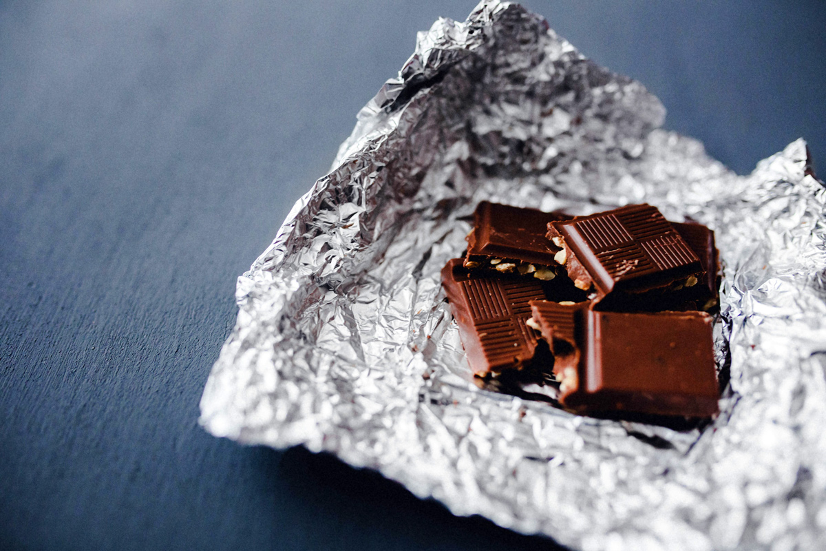 Сладкоежки в трауре: врач рассказал, сколько шоколада можно есть в день