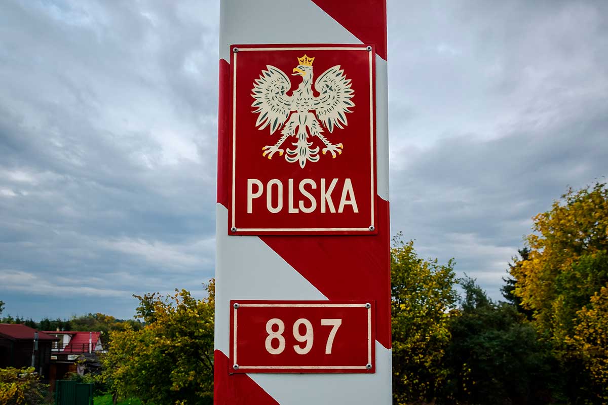 Польша начала возводить фортификационные сооружения на границе с Беларусью