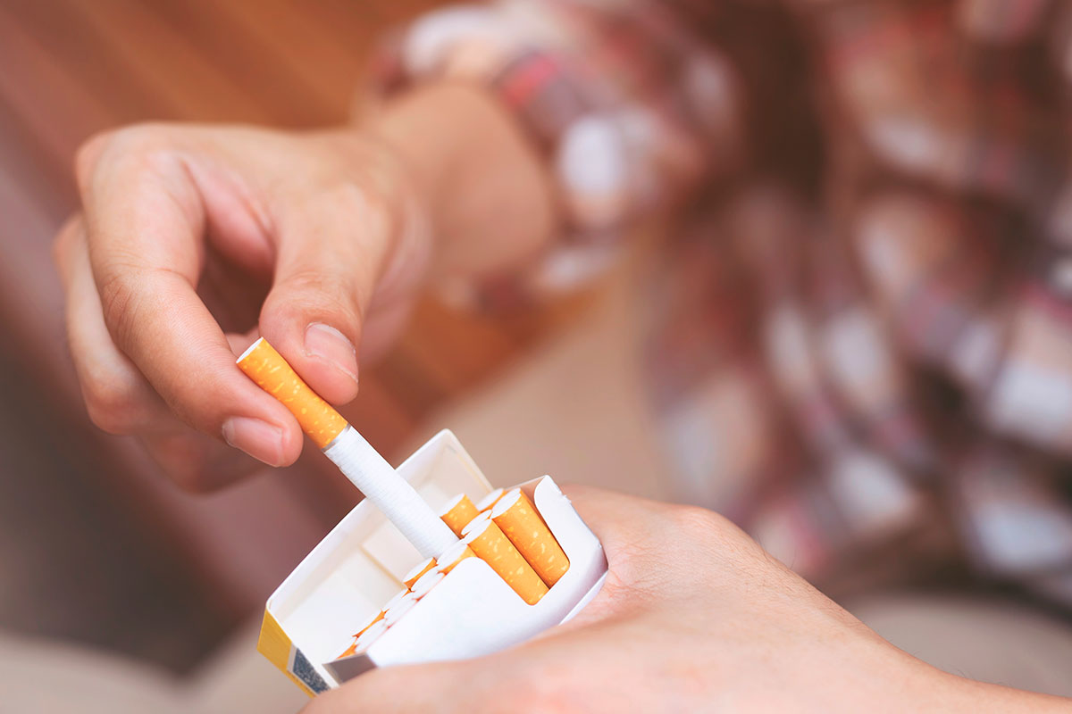 Популярные марки сигарет серьезно подорожают с 1 апреля – узнали, на сколько