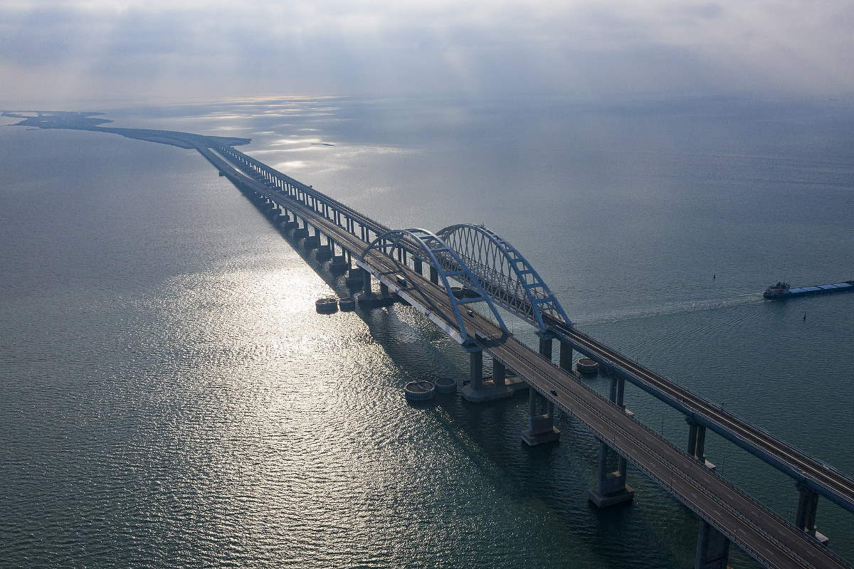 Возбуждено уголовное дело по факту обрушения на Крымском мосту