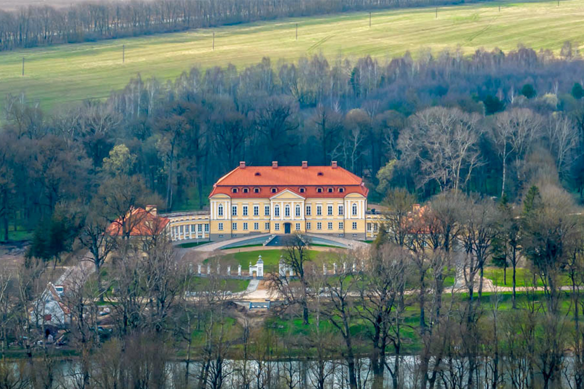 Дворец под Гродно стал настоящим архитектурным сокровищем Беларуси