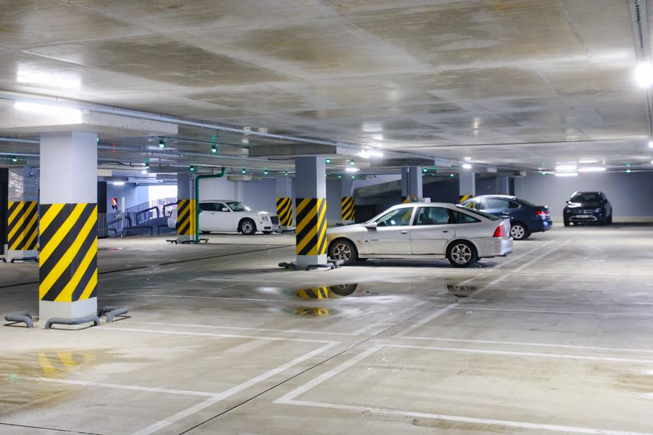 Паркинг или гараж: сколько стоит парковка и хранение автомобиля в Минске