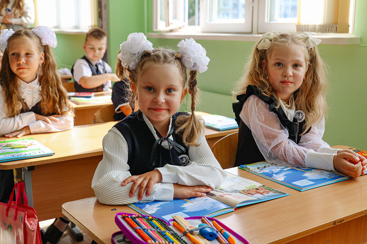В Минске представили единую форму для столичных школьников – очень неплохо