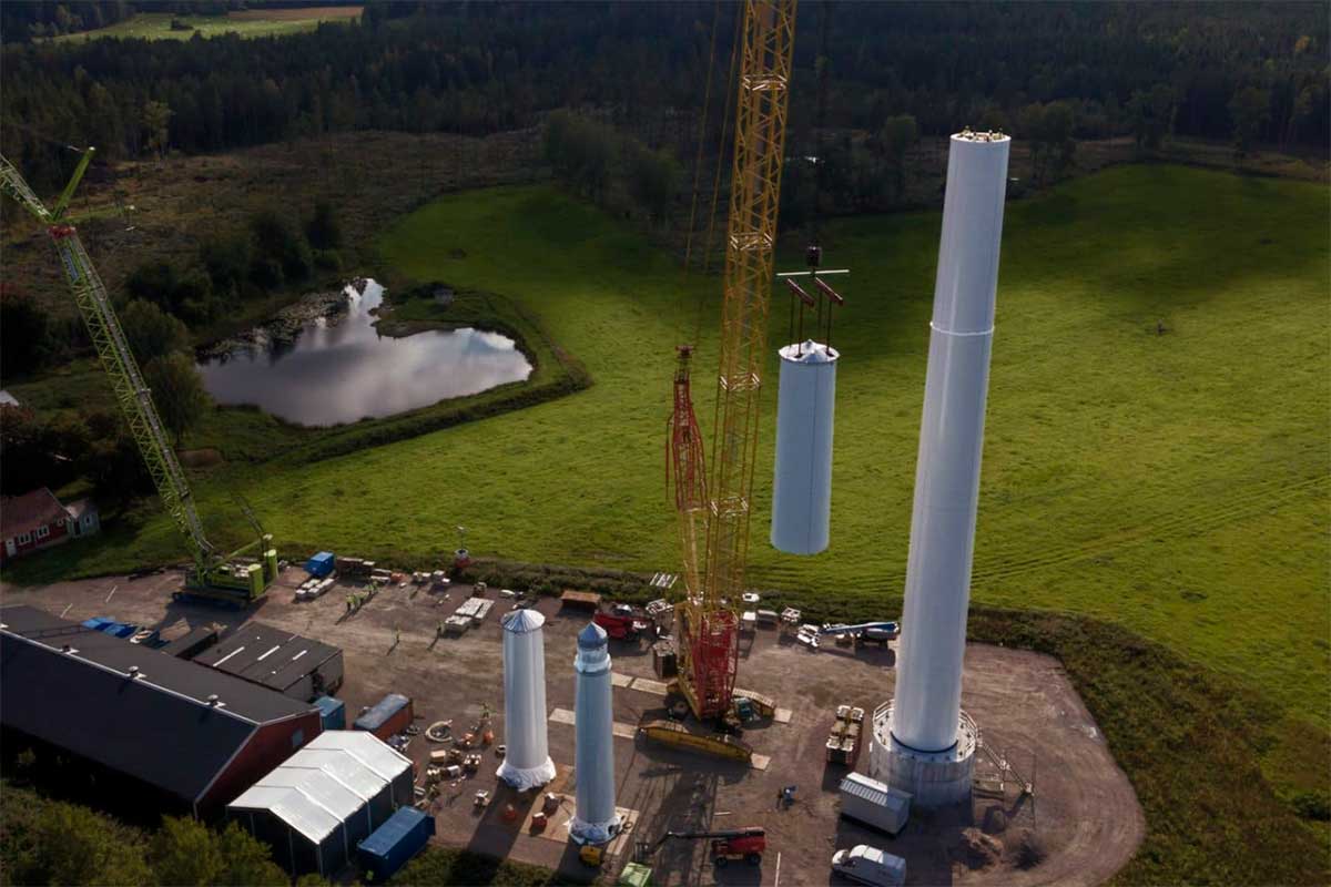 В Швеции установили самый большой в мире ветрогенератор из дерева
