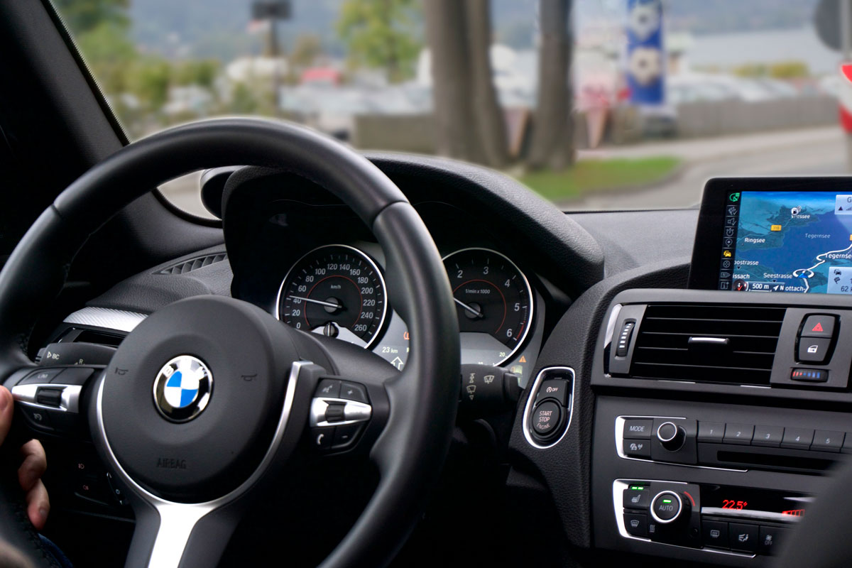 BMW отзывает почти пять тысяч машин из-за опасных подушек безопасности