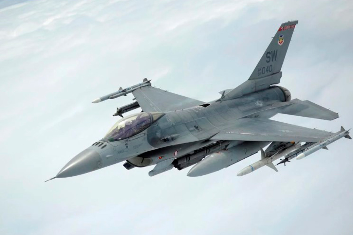 Украина получит истребители F-16, но через несколько месяцев