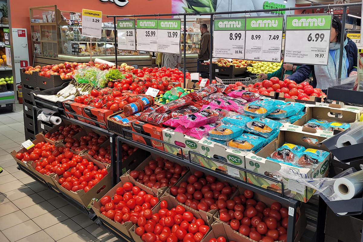 Огурцы дешевеют – а помидоры и перцы? Что с ценами на овощи в магазинах