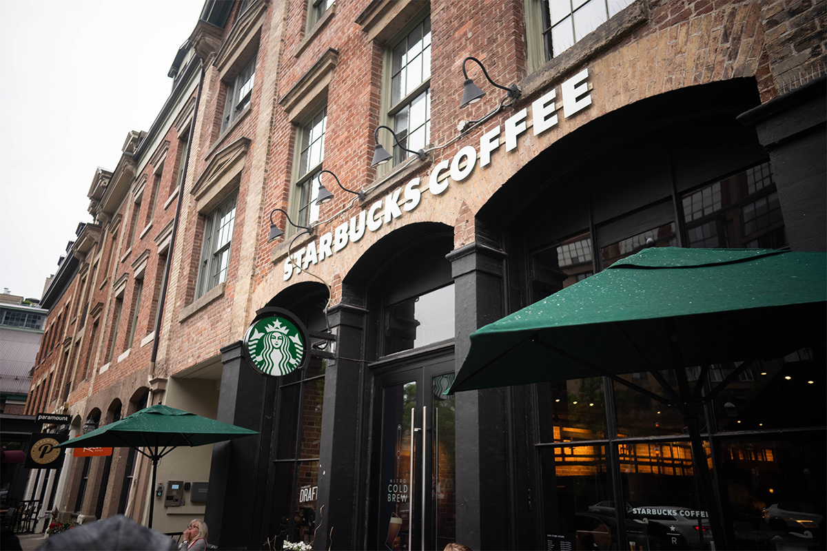 Starbucks стал самым дорогим ресторанным брендом в мире