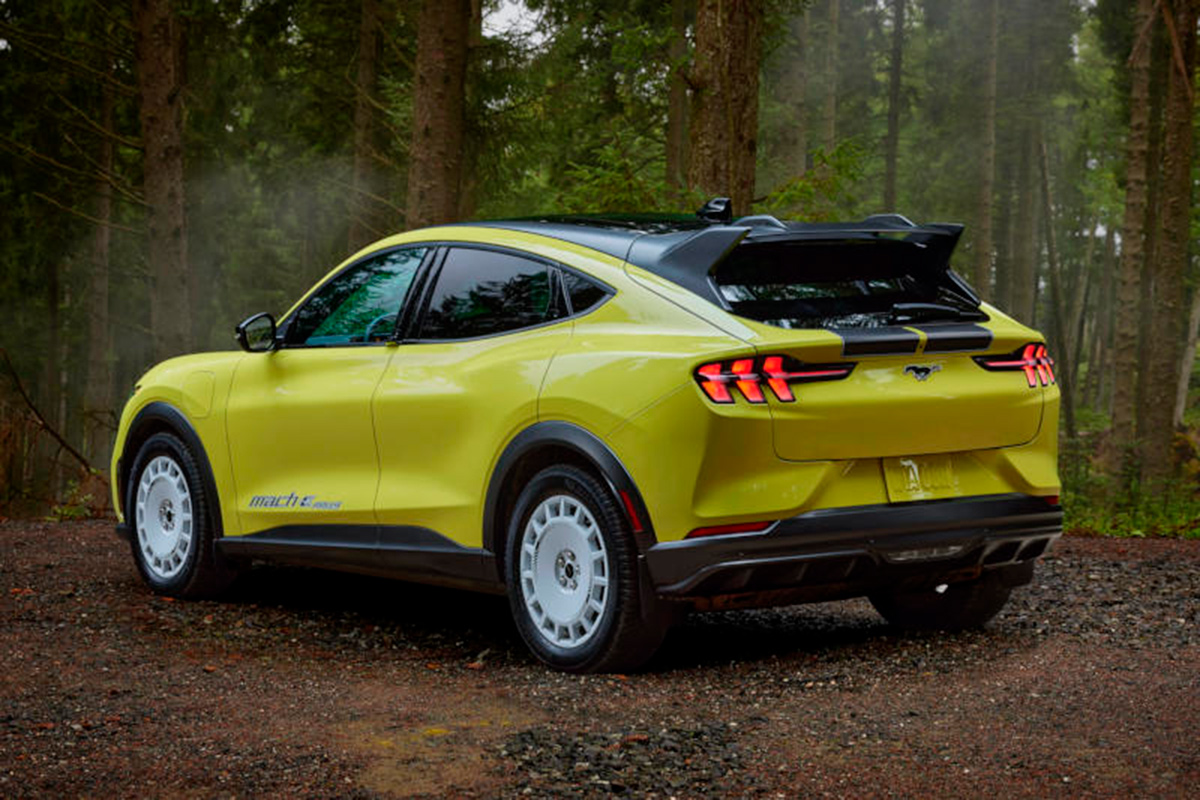 Ford выпустил электрический Mustang для бездорожья – выглядит хорошо