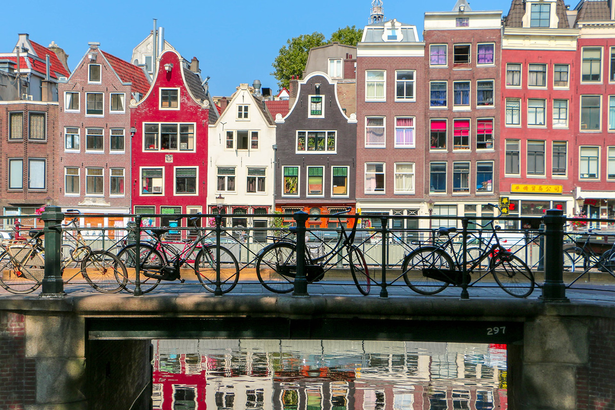 Власти Амстердама пересматривают подходы к секс-туризму