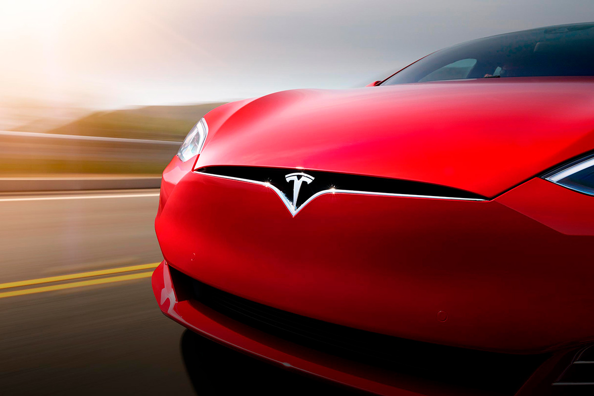 Рекордные поставки электрокаров Tesla омрачают проблемы с логистикой