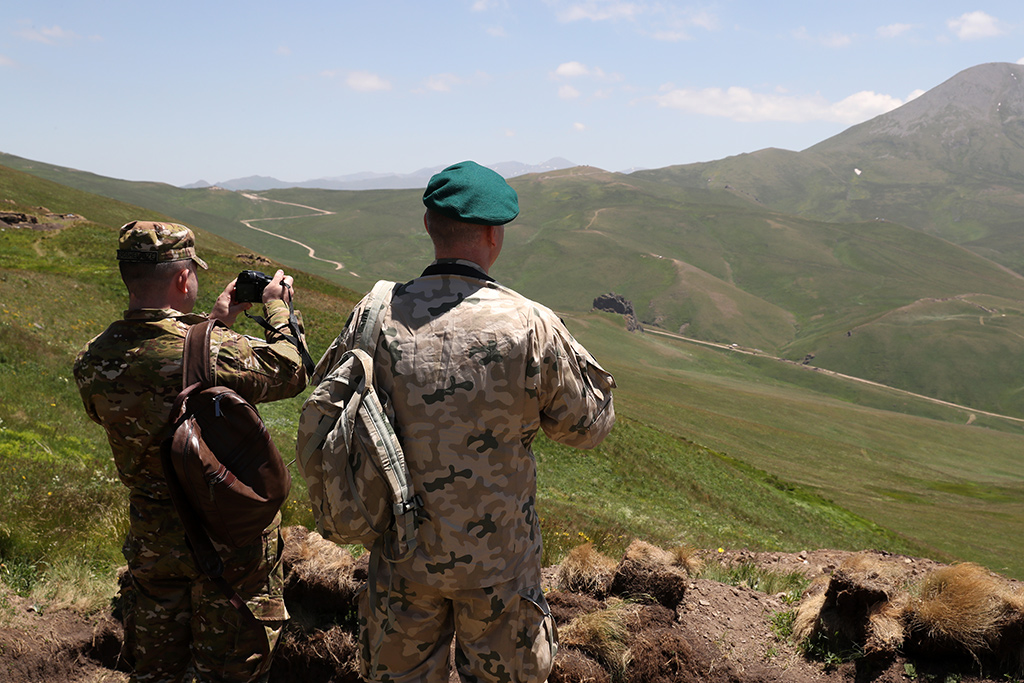 МИД Азербайджана заявил о жертвах в результате обострения конфликта с Арменией