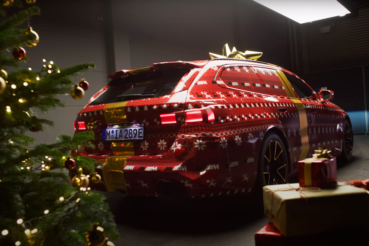 BMW показала будущий суперуниверсал M5 Touring в новогодней рекламе