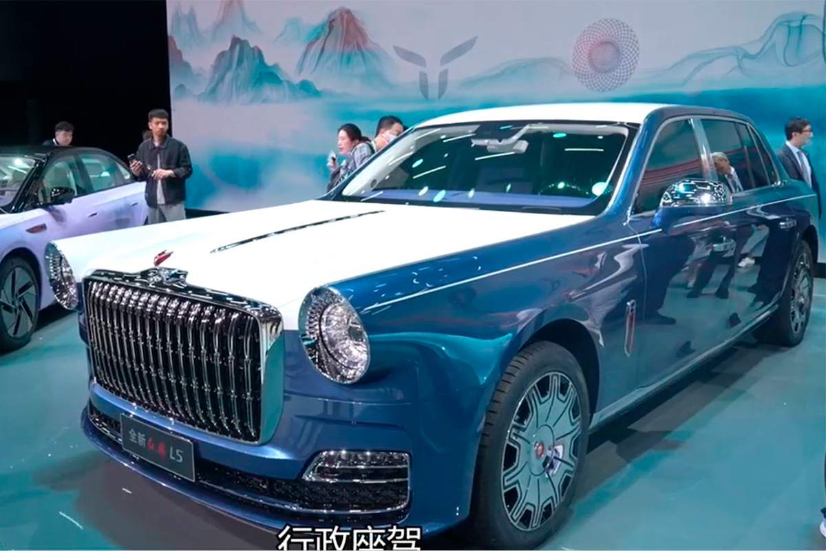 На Шанхайском автосалоне показали новый лимузин для китайской элиты