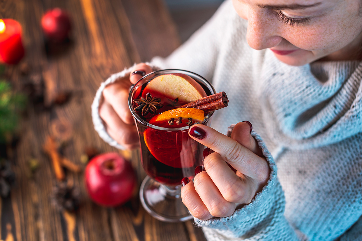 Яблочный американо и клюквенный глинтвейн: оригинальные напитки этой зимы