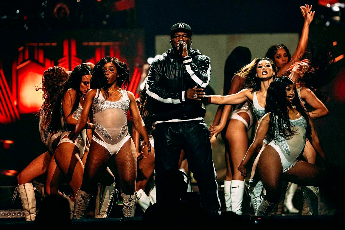 Рэпер 50 Cent ударил фанатку микрофоном – идет расследование