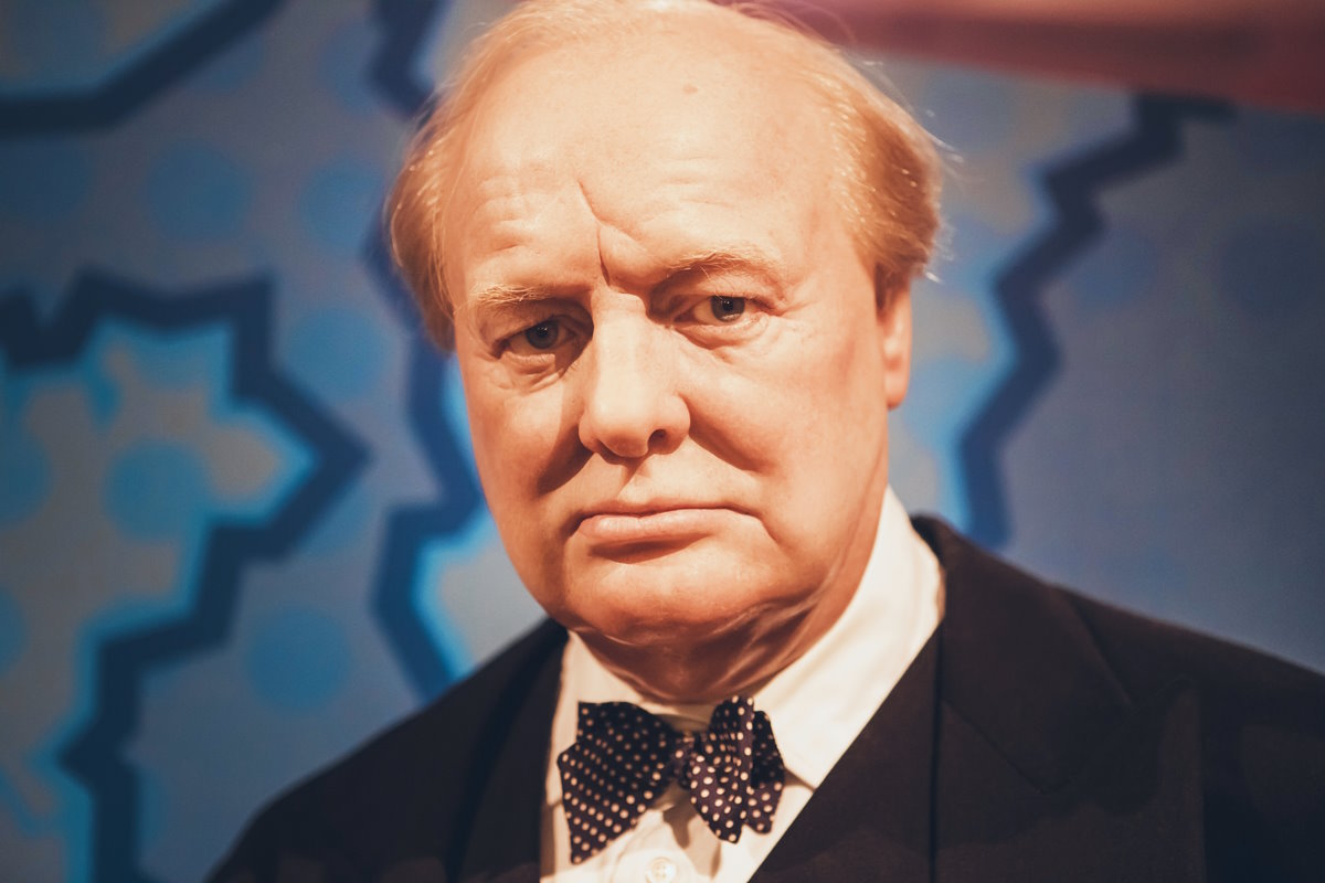 Вставную челюсть Черчилля продадут на аукционе