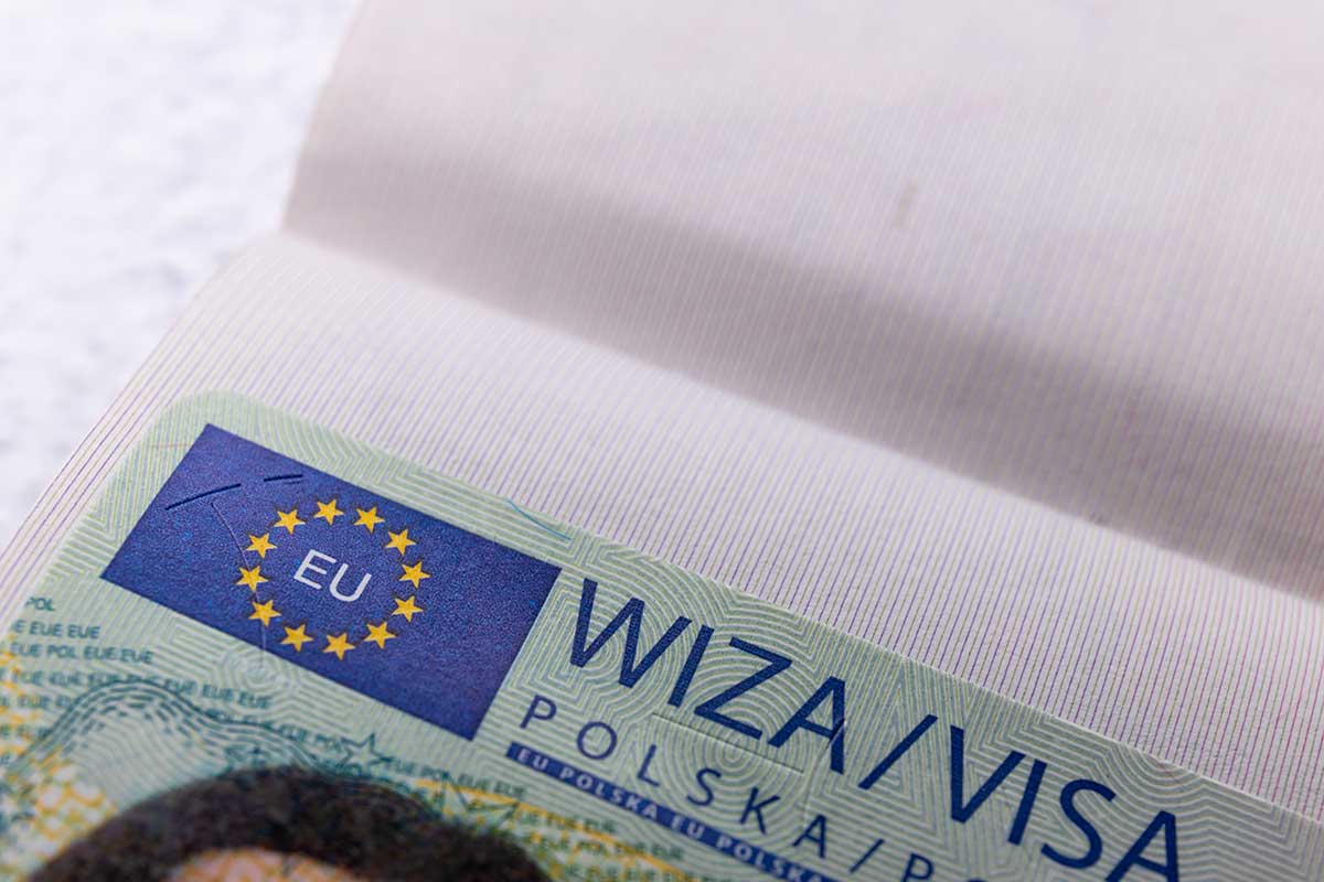 Сколько белорусов получили польскую визу с 2021 года – цифры внушительные