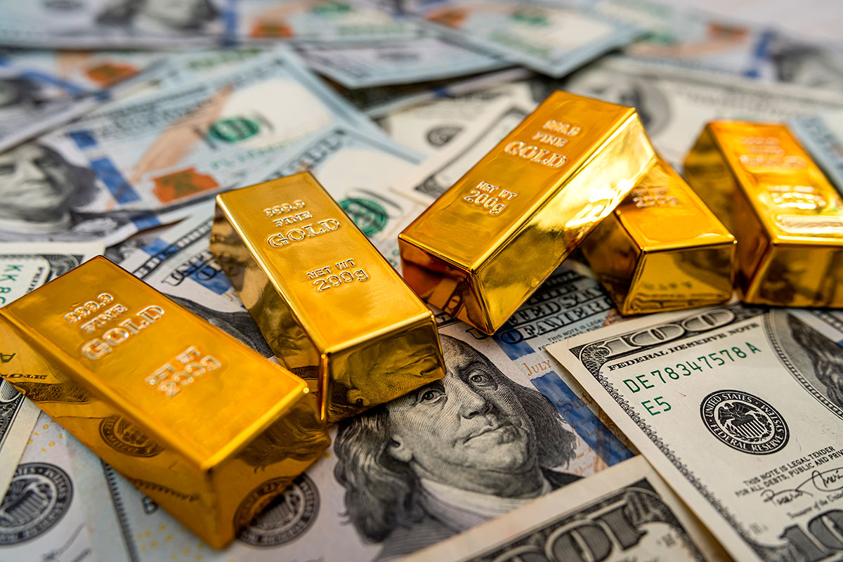 В ЕАБР назвали причину уменьшения золотовалютных резервов Беларуси