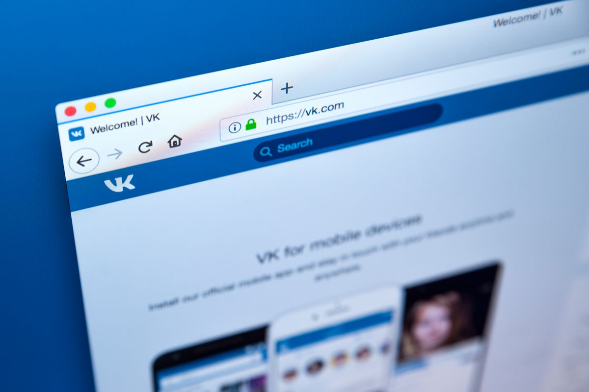 Блогерам во "ВКонтакте" предъявили новые требования для получения синей галочки