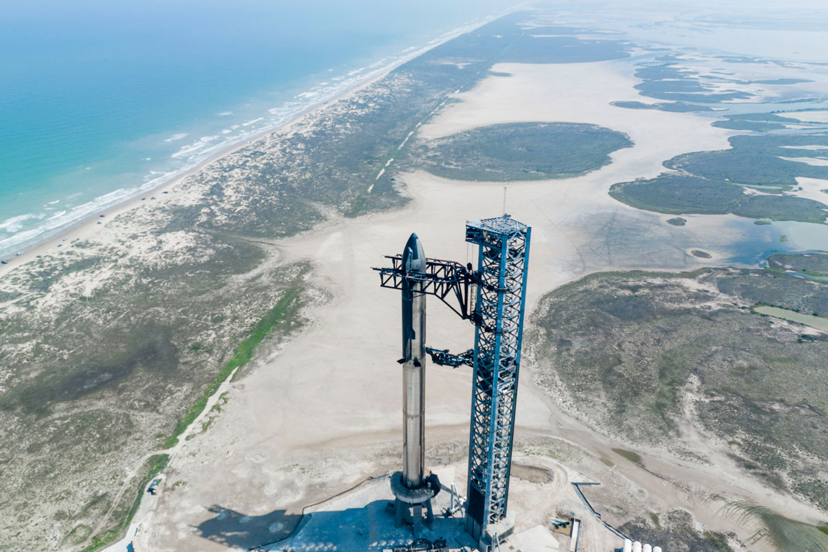 SpaceX запустит самую мощную ракету в космос 17 апреля