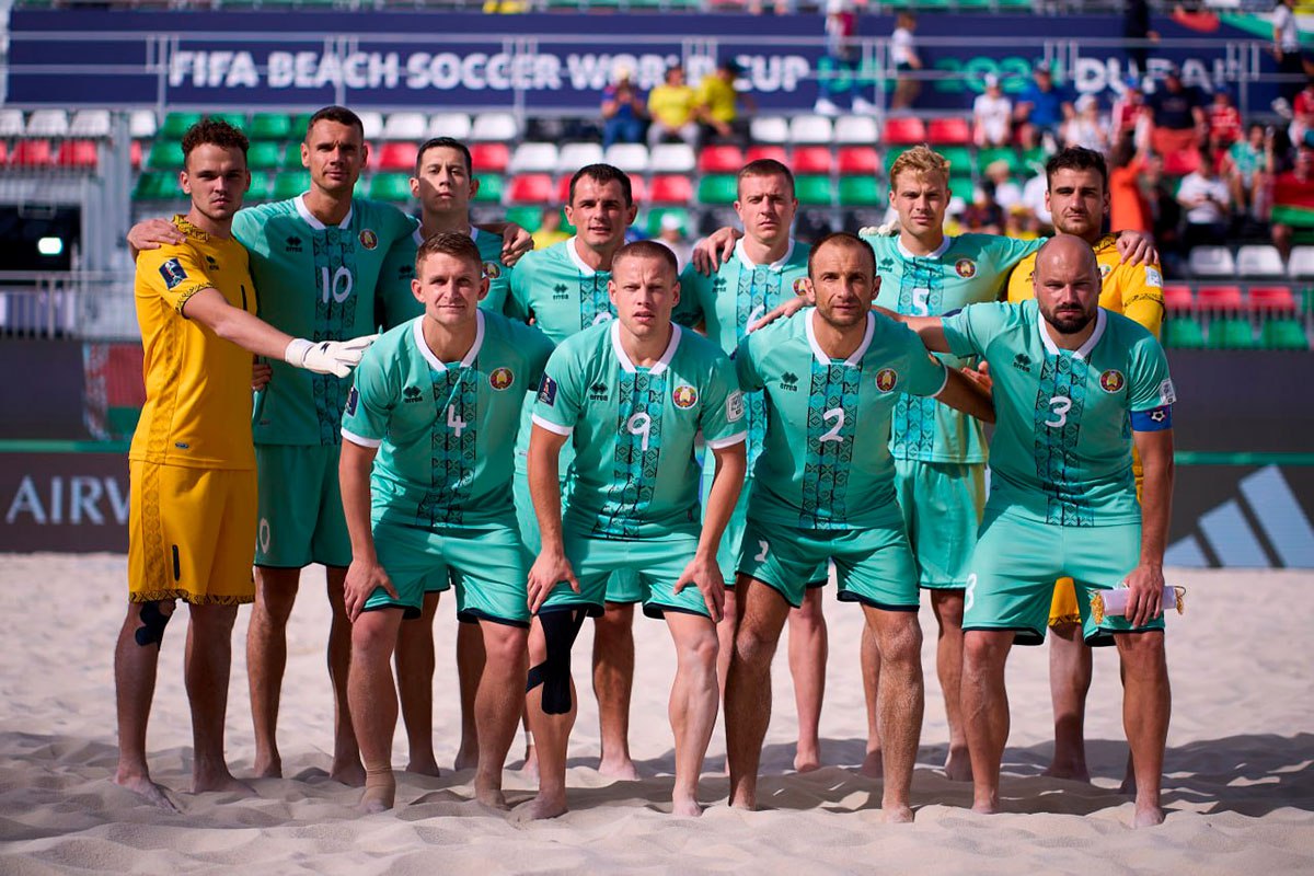 Сборная Беларуси по пляжному футболу вышла в полуфинал чемпионата мира